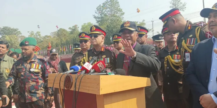 বিদেশে পালিয়ে থাকাদের হুমকির কোনো ভ্যালু নেই: স্বরাষ্ট্র উপদেষ্টা