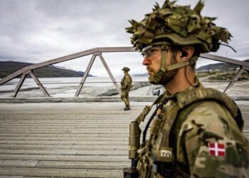 সম্ভাব্য মার্কিন চাপ মোকাবিলায় গ্রিনল্যান্ডে সেনা ও বিমানবাহিনী মোতায়েন ডেনমার্কের
