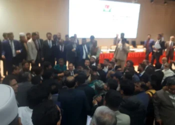 ইসির আপিল শুনানিতে হট্টগোল