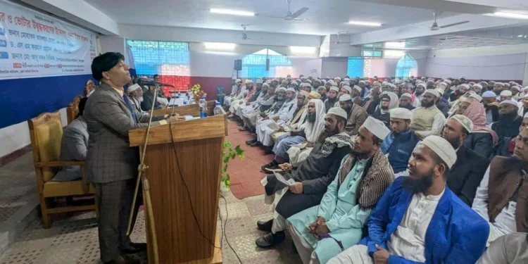 ‘হ্যাঁ’ ভোটের পক্ষে খুতবায় বয়ানের আহ্বান