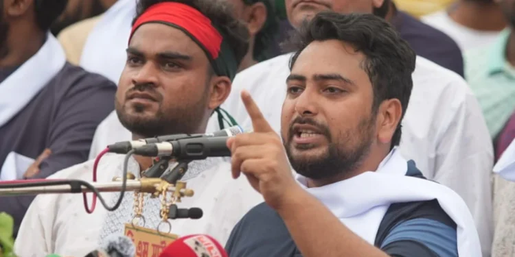 কার্ডের নামে মিথ্যা প্রতিশ্রুতি, ভোট কেনার কৌশল: নাহিদ