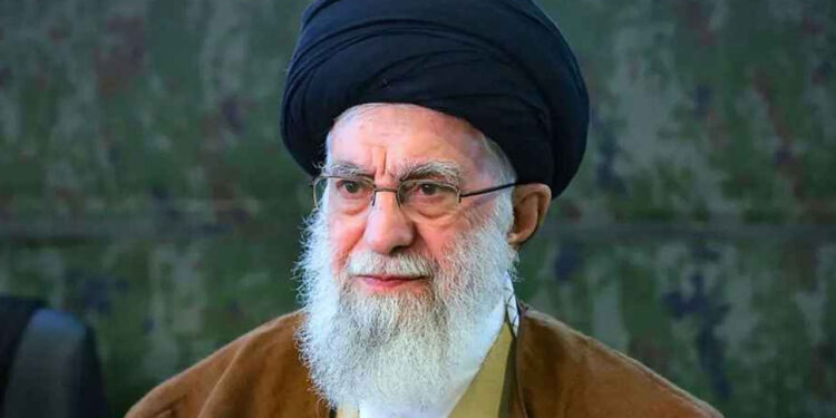 যুক্তরাষ্ট্রের হামলার শঙ্কায় ভূগর্ভস্থ আশ্রয়ে খামেনি