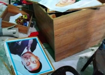 বিড়ি চাওয়াকে কেন্দ্র করে ঝালকাঠিতে বিএনপি অফিস ভাঙচুর, আহত ১