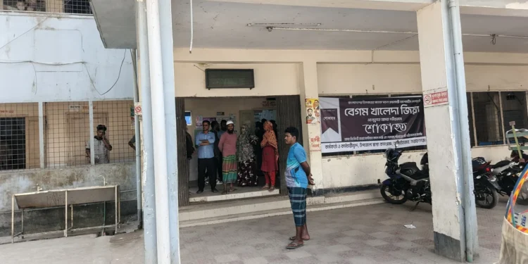 আড়াইহাজারে জামায়াতের মিছিলে হামলা, আহত ৪