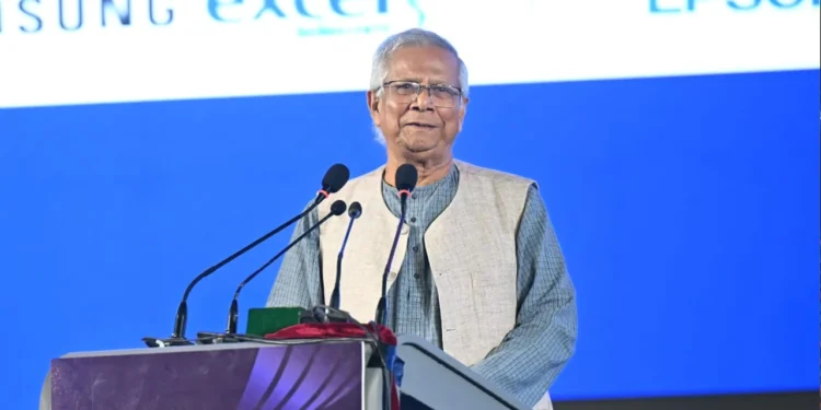 কেন বাংলাদেশিদের জন্য দরজা বন্ধ করছে বিশ্ব, জানালেন প্রধান উপদেষ্টা