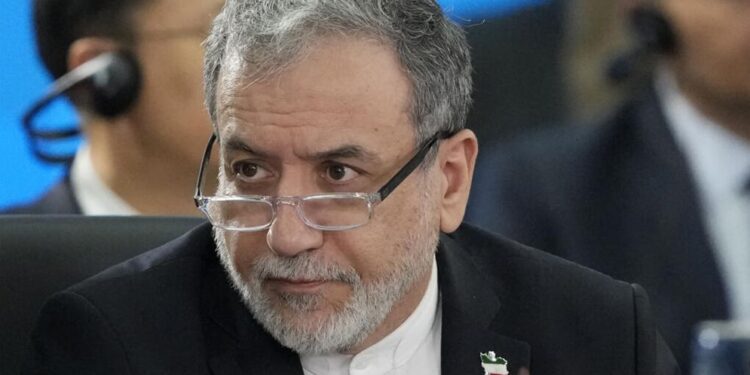 পরমাণু চুক্তিতে ট্রাম্পের আল্টিমেটাম প্রত্যাখ্যান ইরানের