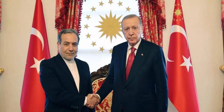 তুরস্ক সফরে যাচ্ছেন ইরানের পররাষ্ট্রমন্ত্রী আব্বাস আরাগচি