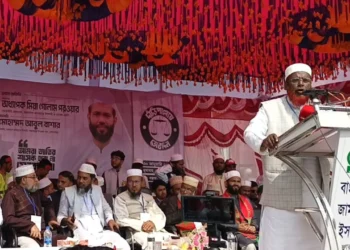 ৫৪ বছরের দুর্নীতির দায় এড়াতে পারবে না তিনটি দল