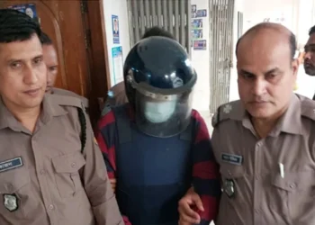 শিশু নির্যাতন: স্ত্রীসহ বিমানের এমডি শফিকুর কারাগারে