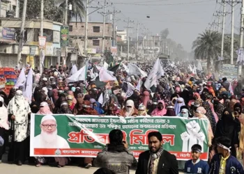 নারী কর্মীদের হেনস্তার প্রতিবাদে মহিলা জামায়াতের বিশাল প্রতিবাদী মিছিল
