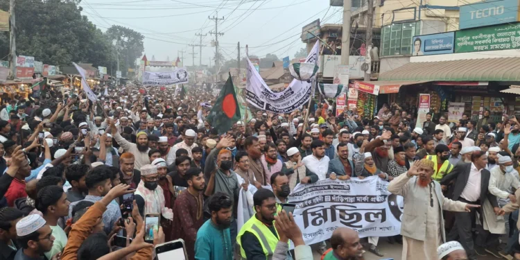 বকশীগঞ্জে জামায়াত প্রার্থীর পক্ষে গণমিছিল, মানুষের ঢল