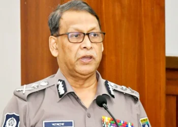 মবের চেষ্টা করলে শুধু কেন্দ্র নয়, ওই আসনের ভোট স্থগিত