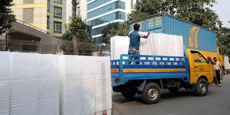 কেন্দ্রে-কেন্দ্রে পাঠানো হচ্ছে ব্যালট পেপার