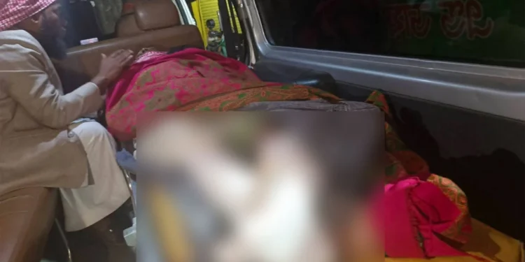 হাতপাখা কর্মীর পা ভেঙে দেওয়ার অভিযোগ বিএনপি কর্মীর বিরুদ্ধে