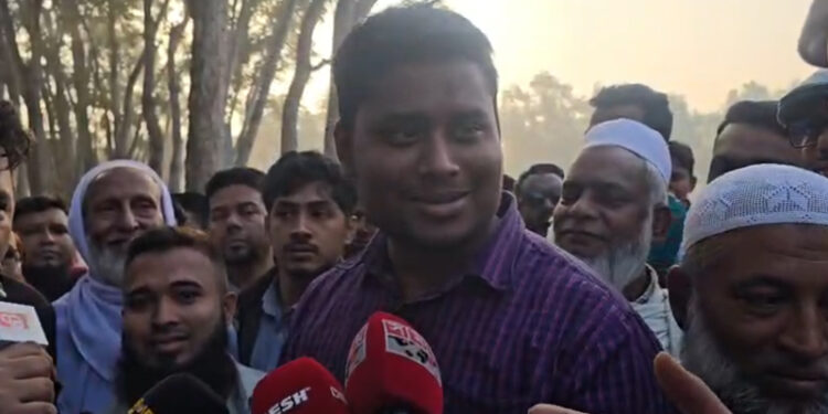 বেলা যতই গড়াবে বিজয়ের দ্বারপ্রান্তে পৌঁছাব: হাসনাত আবদুল্লাহ