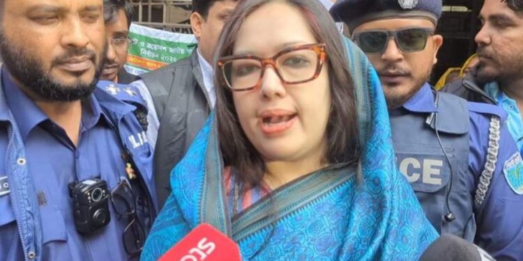 বিভিন্ন জায়গায় সিল মারার পায়তারা করছে: রুমিন ফারহানা