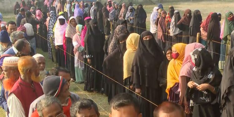 ৩৬ হাজার কেন্দ্রে দুপুর ২টা পর্যন্ত ভোট পড়েছে ৪৭.৯১ শতাংশ