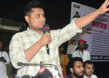 দেবিদ্বারে হাসনাত আব্দুল্লাহর ‘ক্লিন সুইপ’: ১১৬ কেন্দ্রের সবকটিতেই জয়