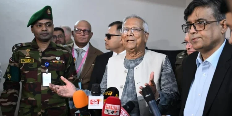 সংসদ নির্বাচন ও গণভোট সুষ্ঠু হওয়ায় জাতির প্রতি কৃতজ্ঞ প্রধান উপদেষ্টা