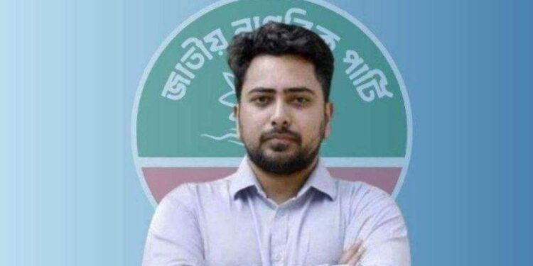 ছাত্র-জনতার ভোটাধিকার রক্ষার্থে সবাই ঢাকা-৮ এ আসুন: নাহিদ