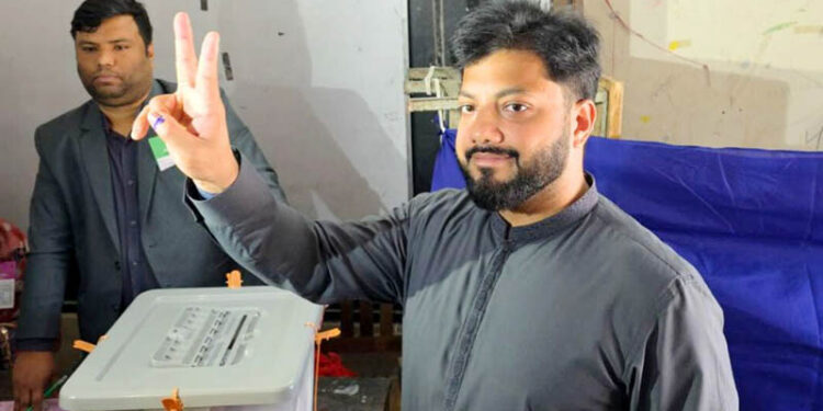 জামায়াতের প্রার্থীকে ২৩ হাজার ৬৭৬ ভোটে হারিয়ে শেষ হাসি ইশরাকের