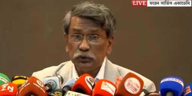 দেশের মানুষ পুরোনো ব্যবস্থায় ফিরে যেতে চায় না: আলী রীয়াজ