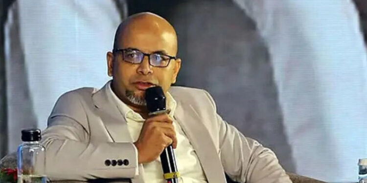 হিসাব করে পাঙ্গা লড়তে আইসেন, মুখ খুললে আন্ডারঅয়্যারও খসে পড়বে