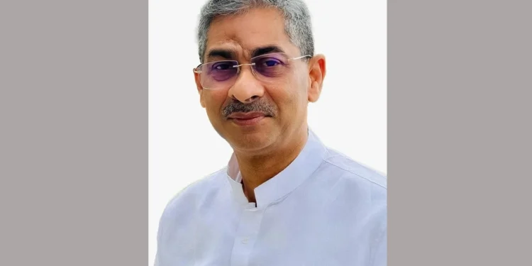 মন্ত্রিসভার শপথের জন্য ডাক পেলেন এ্যানি