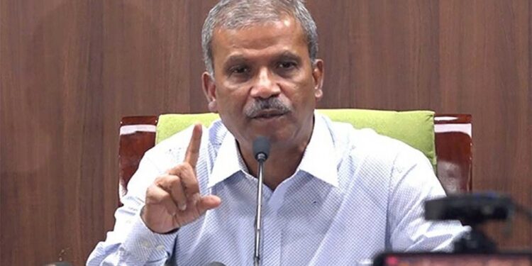 বাসাটার জন্য অনেক মায়া লাগছে: আসিফ নজরুল