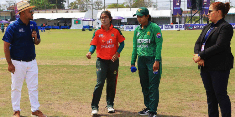 পাকিস্তানকে উড়িয়ে দিয়ে ফাইনালে বাংলাদেশ