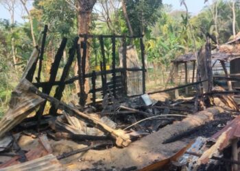 এবার বাগেরহাটে বিএনপি অফিসে আগুন