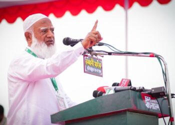 ভোরে জামায়াত আমিরের ফেসবুকে ‘ইনকিলাব জিন্দাবাদ’ লেখা স্ট্যাটাস ভাইরাল