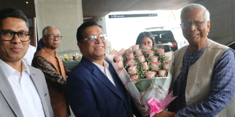 দায়িত্ব শেষে নিজ পেশায় ফিরলেন ড. ইউনূস