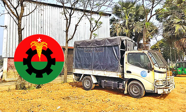 চাঁদা ‘না দেওয়ায়’ বিএনপি নেতার নির্দেশে কারখানা ভাঙচুর, ট্রাক এনে পণ্য লুট