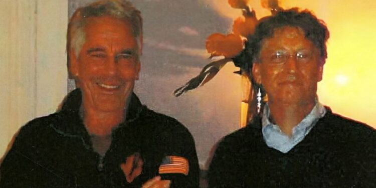 এপস্টেইনের সঙ্গে সম্পর্কের জন্য কর্মীদের কাছে বিল গেটসের ক্ষমা প্রার্থনা