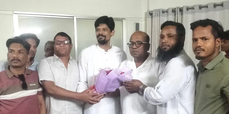 জামিনে মুক্ত হয়ে এমপি কাজলের সঙ্গে আ.লীগ নেতার সাক্ষাৎ