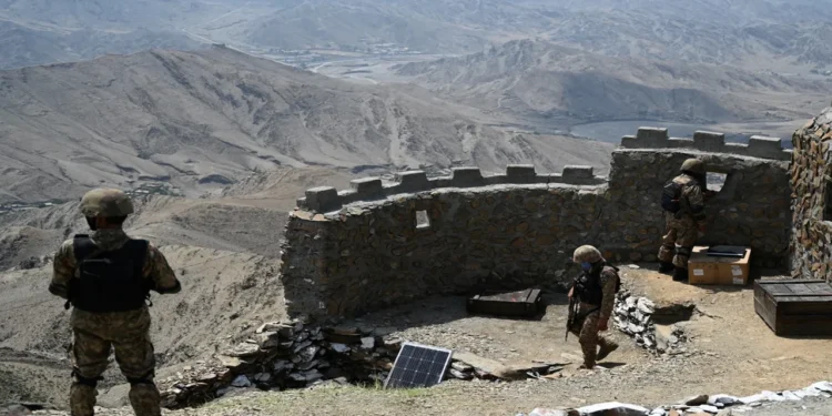 পাক-আফগান সংঘাত চরমে, ১৩৩ জন নিহতের দাবি