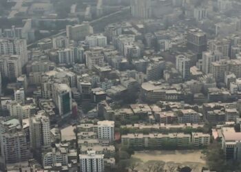 দূষিত শহরের তালিকায় শীর্ষে ঢাকা