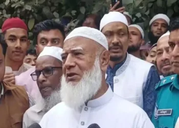 সরকারি প্রটোকলের গাড়ি ব্যবহার করলেন না জামায়াত আমির