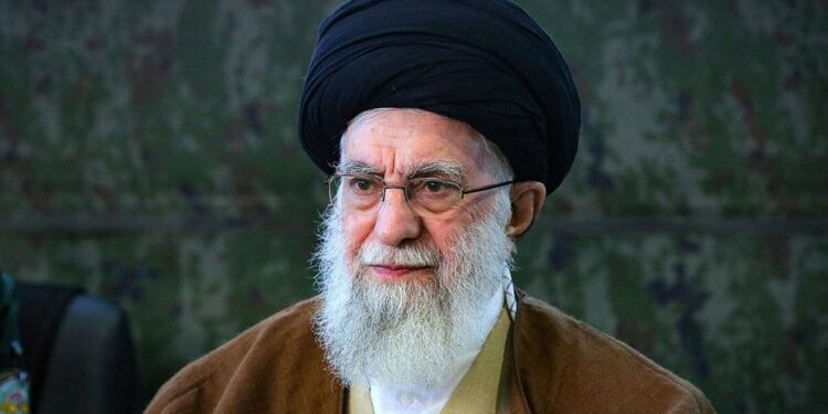 ইসরায়েলের খমিনি হত্যার দাবি, ইরান বলছে ‘মানসিক যুদ্ধ’