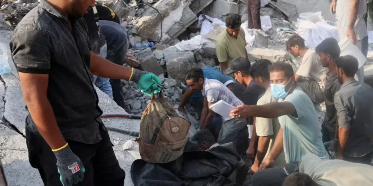 ইরানে ইসরায়েল-মার্কিন হামলায় স্কুলছাত্রী নিহতের সংখ্যা বেড়ে ১৫৯