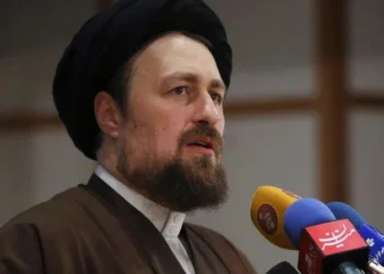 রাস্তা ও মসজিদ ত্যাগ না করার আহ্বান আয়াতুল্লাহ খোমেনির নাতির