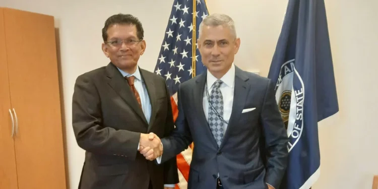 পররাষ্ট্রমন্ত্রীর সঙ্গে পল কাপুরের বৈঠক