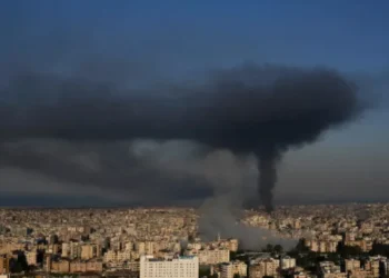 লেবাননের একটি হোটেলে ইসরাইলের হামলা, হতাহতের শঙ্কা