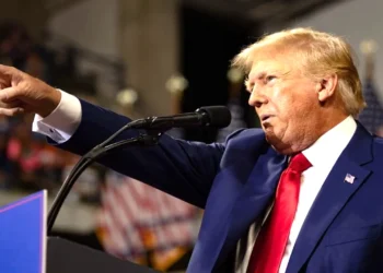 ইরানে হামলায় মার্কিন ঘাঁটি ব্যবহারে স্পেনের ‘না’: সব বাণিজ্য বন্ধের হুমকি ট্রাম্পের