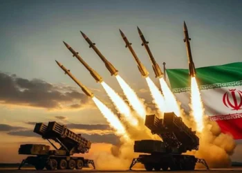 যুক্তরাষ্ট্র-ইসরায়েলের দিকে ৪০টিরও বেশি ক্ষেপণাস্ত্র হামলা চালিয়েছে ইরান