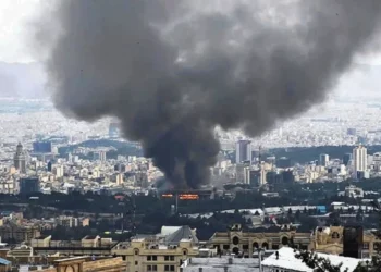 মধ্যপ্রাচ্যে সর্ববৃহৎ মার্কিন ঘাঁটিতে ইরানের ক্ষেপণাস্ত্র হামলা