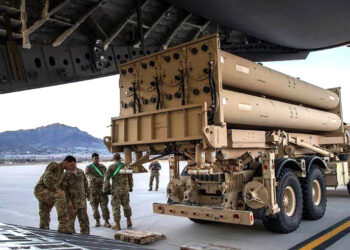 ইরান যুদ্ধে অস্ত্রের সংকটে যুক্তরাষ্ট্র: দ্রুত ফুরিয়ে আসছে মিসাইল ও ইন্টারসেপ্টর