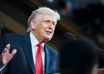 পূর্বের বক্তব্য থেকে সরে ইরানে দীর্ঘমেয়াদি যুদ্ধের ইঙ্গিত দিলেন ট্রাম্প