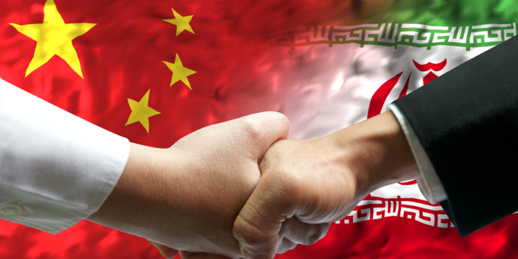 ইরানকে আর্থিক ও সামরিক সহায়তা দিতে যাচ্ছে চীন